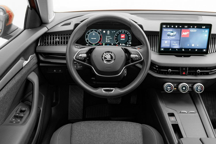 Skoda Superb Essence 1, 5 TSI m-HEV 150KM DSG Podgrz.f K.cof Salon PL VAT23% zdjęcie 16