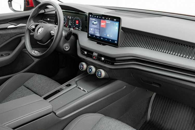 Skoda Superb Essence 1, 5 TSI m-HEV 150KM DSG Podgrz.f K.cof Salon PL VAT23% zdjęcie 34