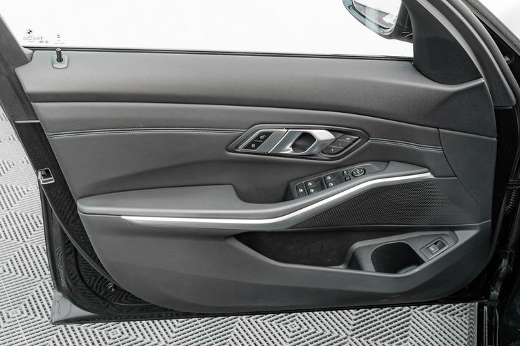 BMW 318 WD5677R#318d mHEV M Sport Podgrz.f Cz.park LED Salon PL VAT23% zdjęcie 12