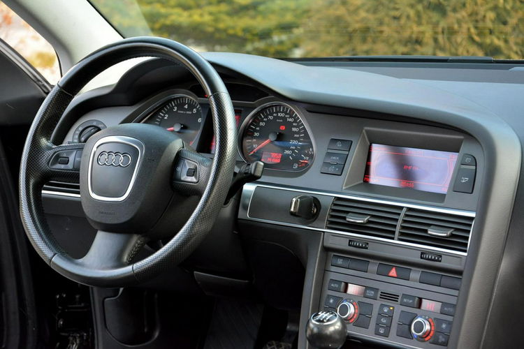 Audi A6 2.4 V6 (177KM) 140 tys. Przebieg Bi-xenon Klimatronic Navi Piękna zdjęcie 20