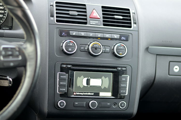 Volkswagen Touran 1.4 TSI 140KM 7-osobowy dobra wersja zdjęcie 10
