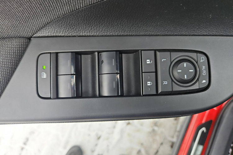 Toyota C-HR 2.0 HSD 196KM STYLE, salon Polska, gwarancja zdjęcie 19