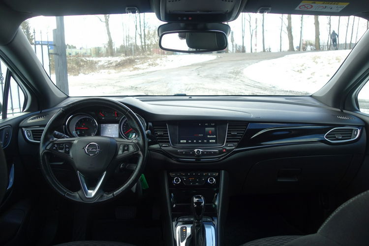 Astra Opel Astra K 2017 1.4 benzyna 150 km automat ksenon grzane fotele zdjęcie 17