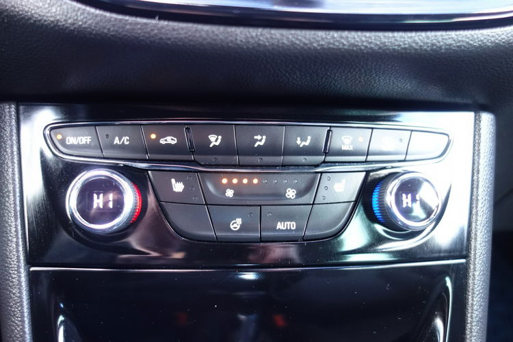 Astra Opel Astra K 2017 1.4 benzyna 150 km automat ksenon grzane fotele zdjęcie 24