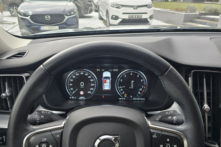 Volvo XC 60 T4 Momentum Pro / Salon PL I-właściciel / Bezwypadkowy zdjęcie 23