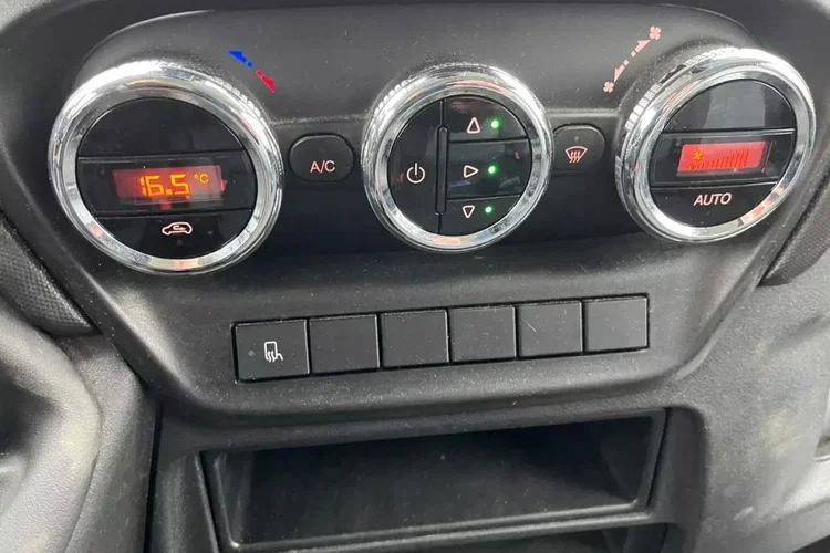 Iveco Daily zdjęcie 8