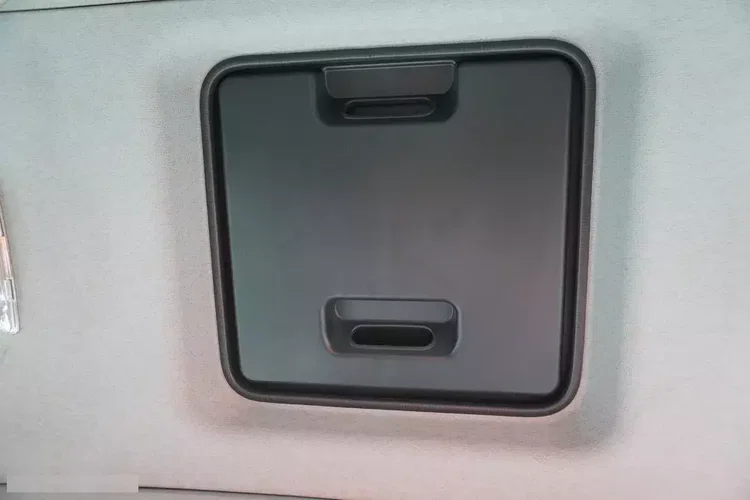 Mercedes Antos 1830 / Chłodnia Lamberet 22 EPAL / Winda Dhollandia 2000 kg zdjęcie 23