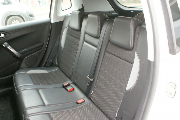 Peugeot 2008 zdjęcie 18