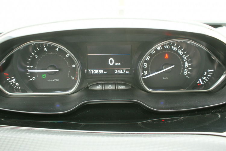 Peugeot 2008 zdjęcie 24