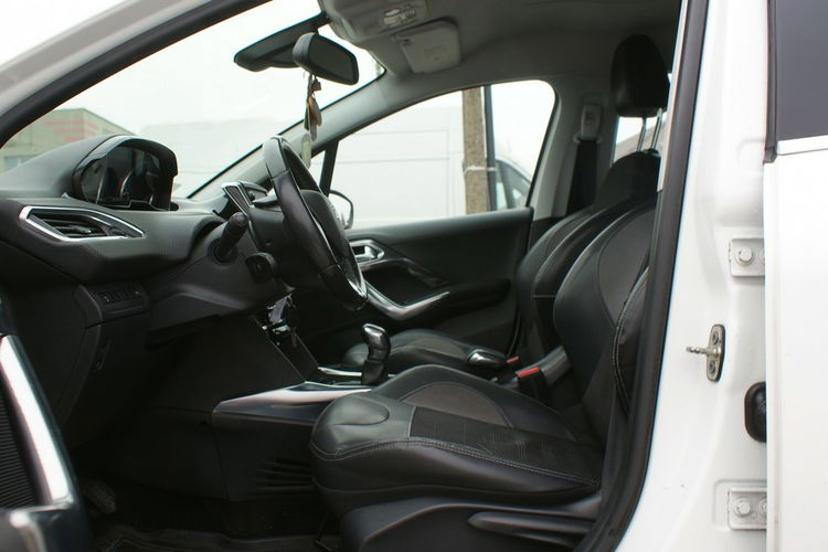 Peugeot 2008 zdjęcie 9