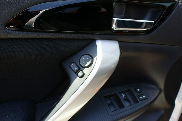 Mitsubishi Eclipse Cross zdjęcie 25