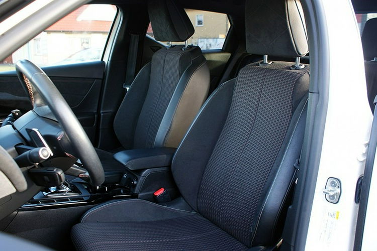 DS Automobiles DS 3 Crossback zdjęcie 11