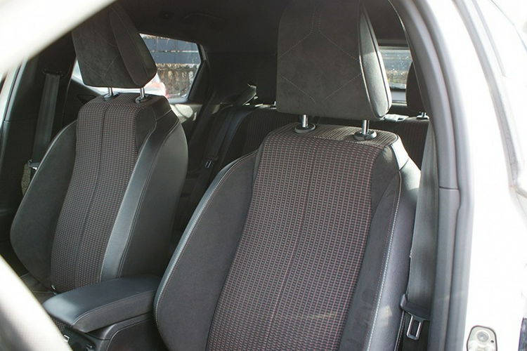 DS Automobiles DS 3 Crossback zdjęcie 12