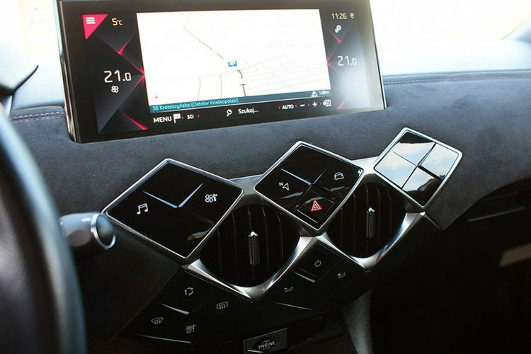 DS Automobiles DS 3 Crossback zdjęcie 20