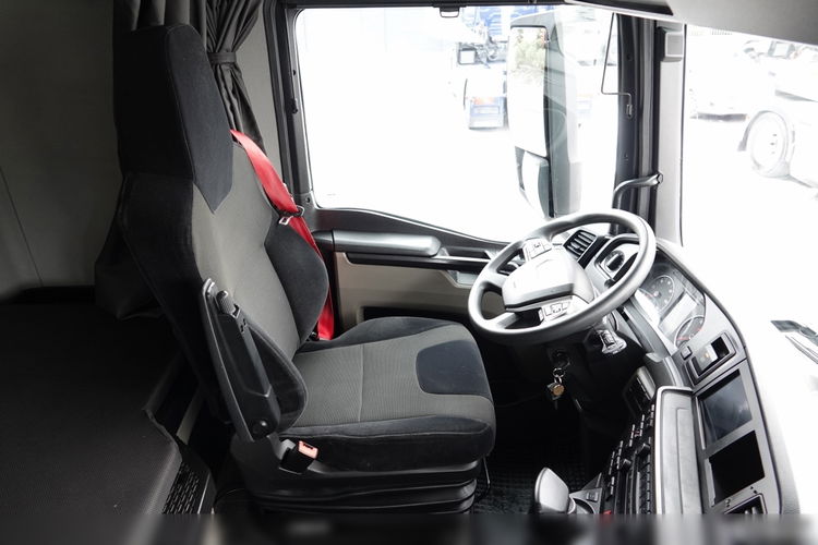 MAN TGX 26.510 / 6x2 / PUSHER / Oś Skrętna i Podnoszona / HYDRAULIKA / NISKA KABINA zdjęcie 37