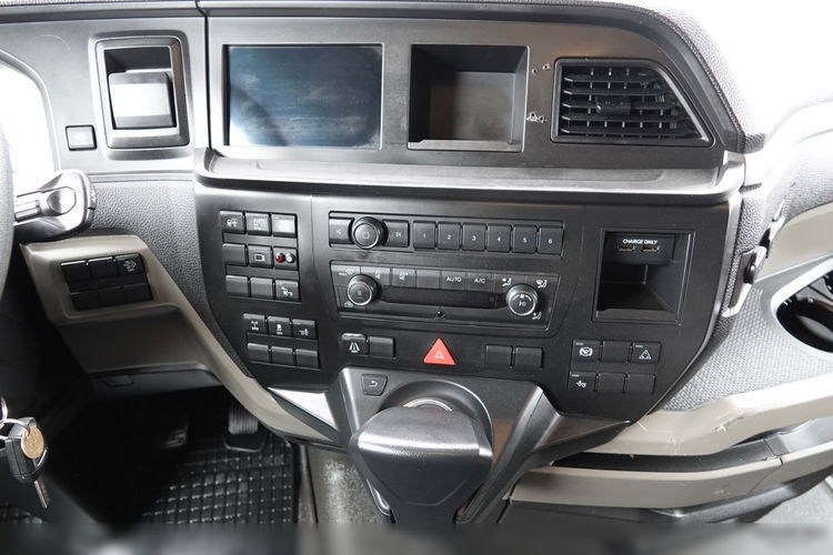MAN TGX 26.510 / 6x2 / PUSHER / Oś Skrętna i Podnoszona / HYDRAULIKA / NISKA KABINA zdjęcie 39