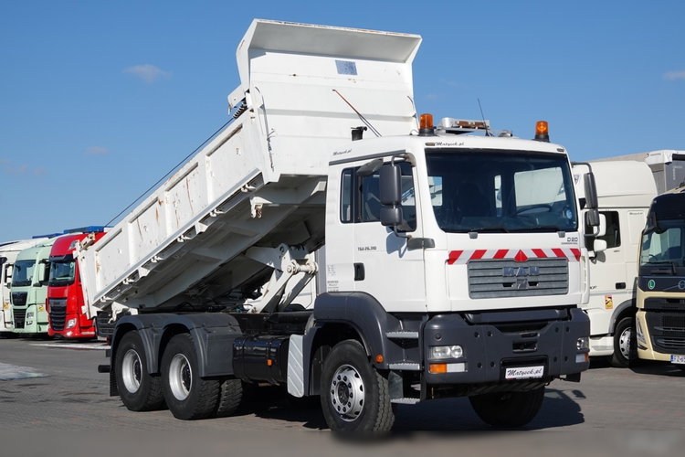 MAN TGA 33.310 / 6X4 / WYWROTKA / HYDROBURTA / BORDMATIC / UAL / SPROWADZONY zdjęcie 4