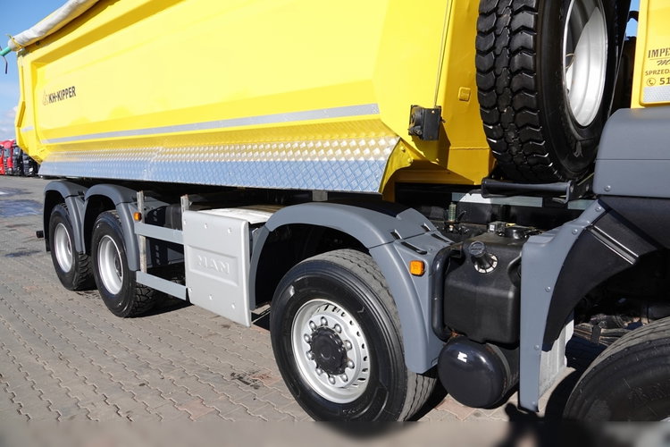 MAN TGS 41.460 / 8x8 / WYWROTKA TYLNOZSYP / AUTOMAT / KH-KIPPER / EURO 6 / 2019 ROK  zdjęcie 25