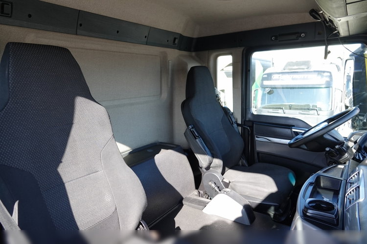 MAN TGS 41.460 / 8x8 / WYWROTKA TYLNOZSYP / AUTOMAT / KH-KIPPER / EURO 6 / 2019 ROK  zdjęcie 43