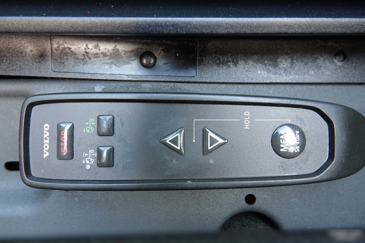 Volvo FH 500 / XXL / KLIMA POSTOJOWA / ALUFELGI / OPONY 100 % zdjęcie 23