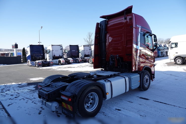 Volvo FH 500 / XXL / KLIMA POSTOJOWA / ALUFELGI / OPONY 100 % zdjęcie 8
