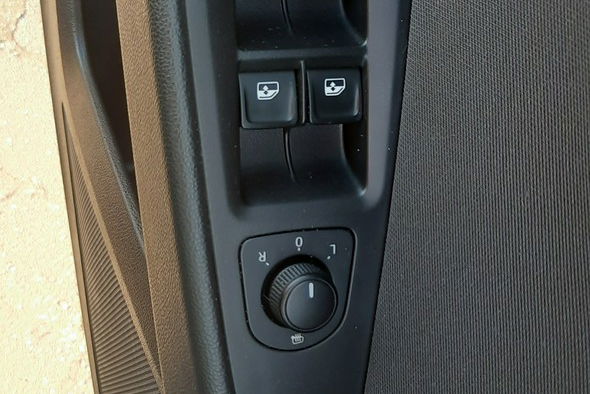 Seat Leon 1.6TDI 110KM Książka Serwisowa Navi Hak Gwarancja 2-właściciel zdjęcie 24