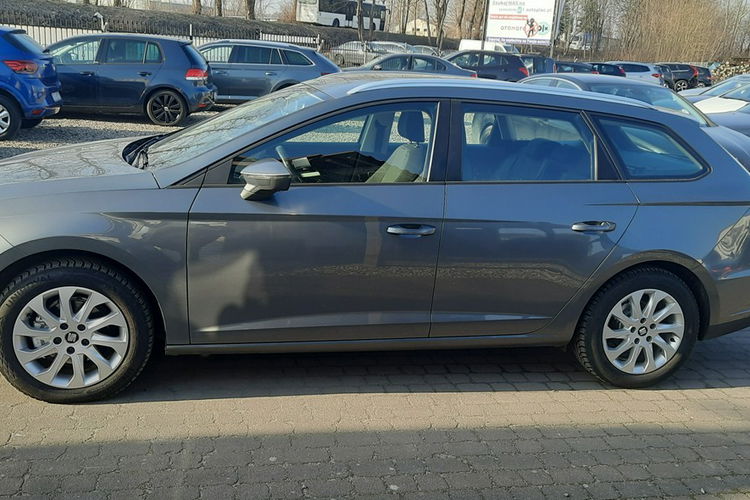 Seat Leon 1.6TDI 110KM Książka Serwisowa Navi Hak Gwarancja 2-właściciel zdjęcie 5