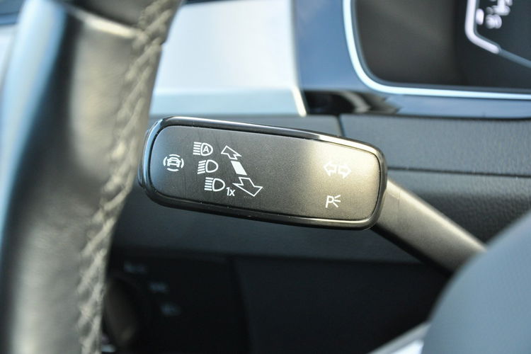 Volkswagen Passat 2.0Tdi 150KM DSG Kamery360 Hak Nawigacja Dealer Gwar zdjęcie 12