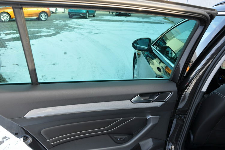 Volkswagen Passat 2.0Tdi 150KM DSG Kamery360 Hak Nawigacja Dealer Gwar zdjęcie 27