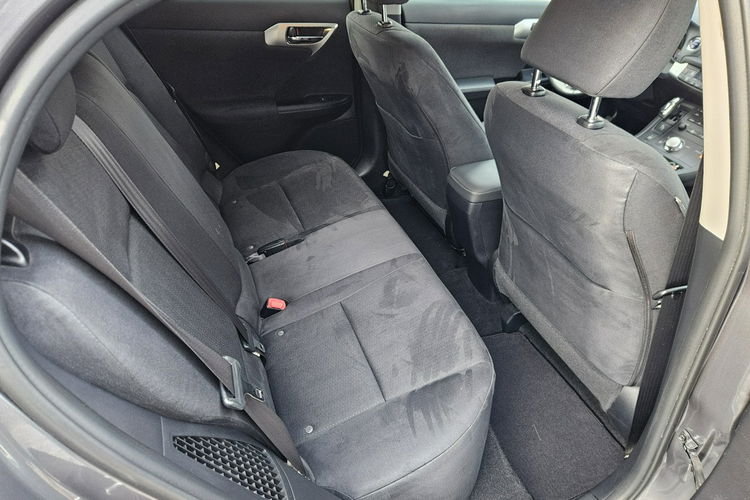 Lexus CT REZERWACJA 136KM Kamera Full LED Alkantara Navi Super Stan Gwarancja zdjęcie 21