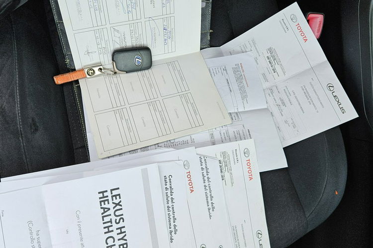 Lexus CT REZERWACJA 136KM Kamera Full LED Alkantara Navi Super Stan Gwarancja zdjęcie 22