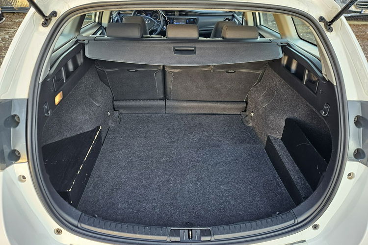 Toyota Auris 1.8 HSD 136KM Kamera Bardzo ładny zdjęcie 10