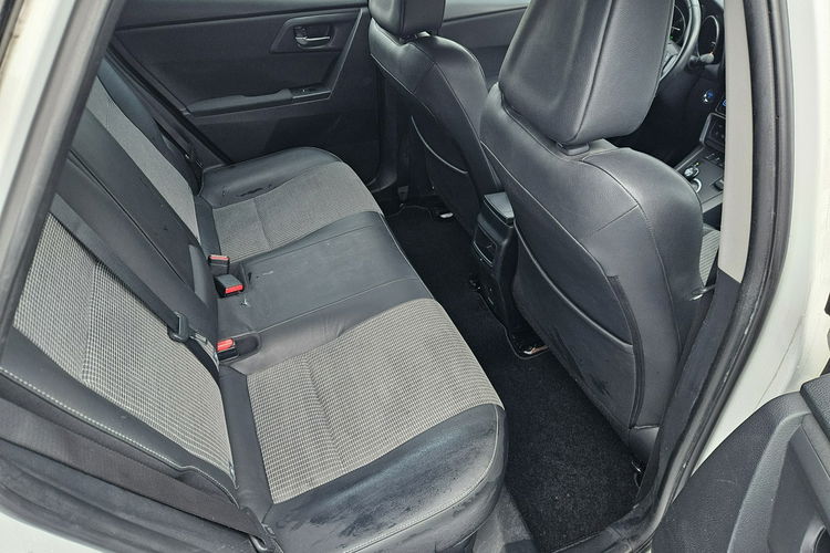 Toyota Auris 1.8 HSD 136KM Kamera Bardzo ładny zdjęcie 11