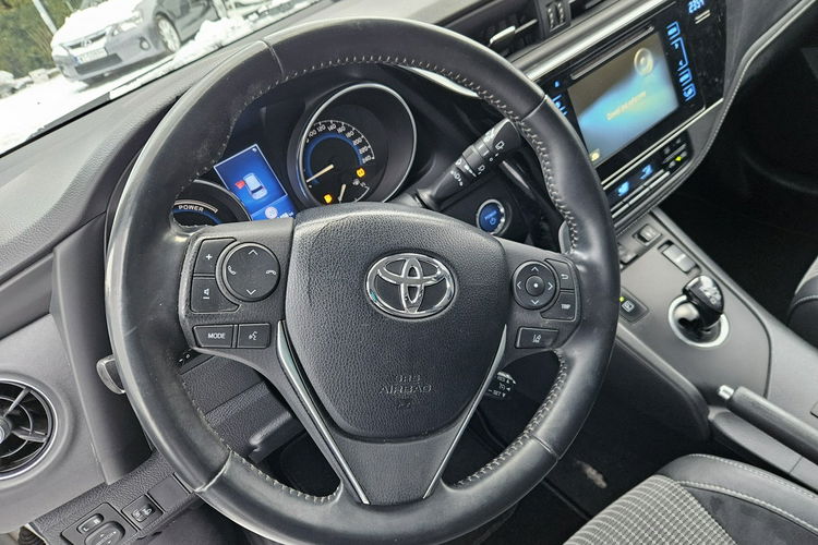 Toyota Auris 1.8 HSD 136KM Kamera Bardzo ładny zdjęcie 12