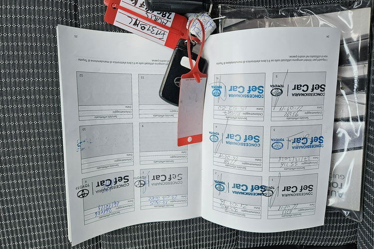 Toyota Auris 1.8 HSD 136KM Kamera Bardzo ładny zdjęcie 21