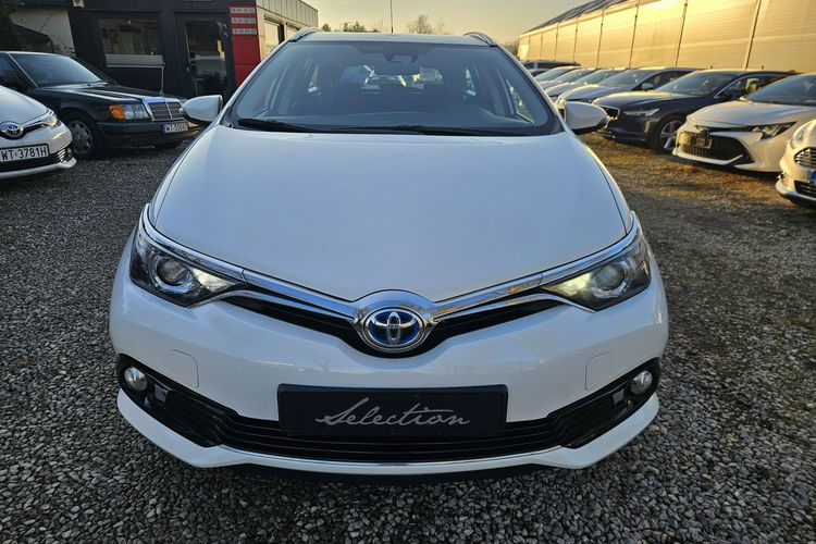 Toyota Auris 1.8 HSD 136KM Kamera Bardzo ładny zdjęcie 3