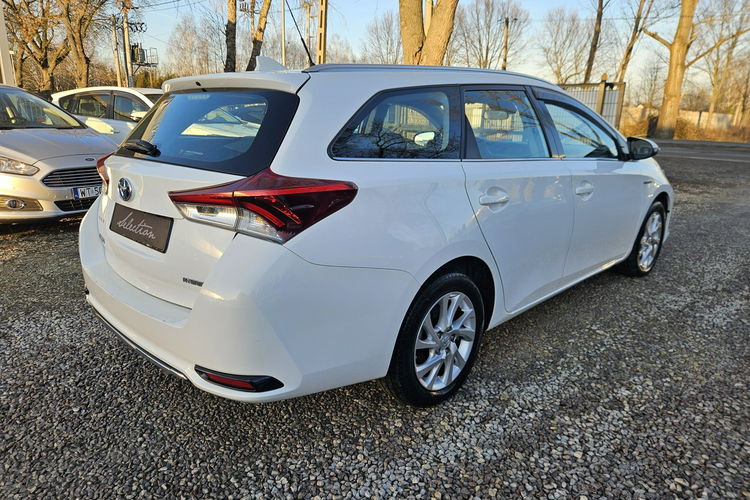 Toyota Auris 1.8 HSD 136KM Kamera Bardzo ładny zdjęcie 6