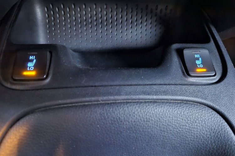 Toyota Corolla 1.8 HSD 136KM Kamera Navi Ledy Distronic Asystenty Full Serwis zdjęcie 12