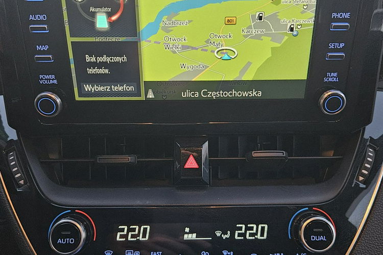 Toyota Corolla 1.8 HSD 136KM Kamera Navi Ledy Distronic Asystenty Full Serwis zdjęcie 13