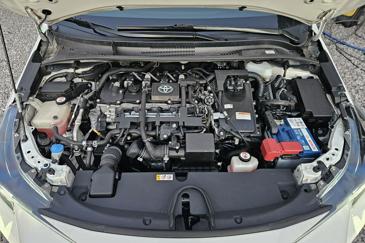 Toyota Corolla 1.8 HSD 136KM Kamera Navi Ledy Distronic Asystenty Full Serwis zdjęcie 8