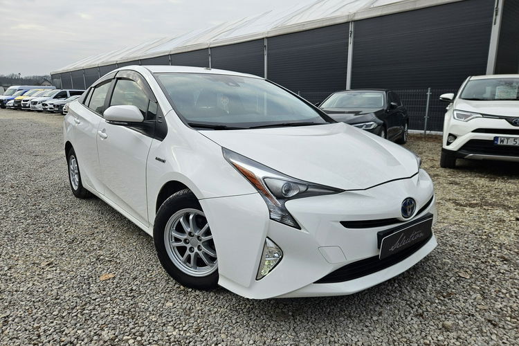 Toyota Prius 1.8 HSD LEDY Kamera Ast. Pasa Radar Keyless Go Gwarancja Super Stan zdjęcie 2