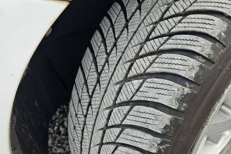 Toyota Prius+ 1.8 HSD 136KM Hand free 7 osobowy Bezwypadkowy zdjęcie 23