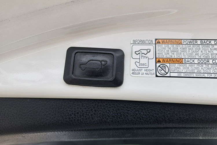 Toyota RAV-4 2.5 Hybrid 178KM Navi PDC Ast Pasa El. Klapa Serwis Kamera zdjęcie 11