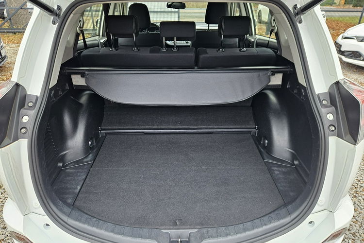 Toyota RAV-4 2.5 Hybrid 178KM Navi PDC Ast Pasa El. Klapa Serwis Kamera zdjęcie 12