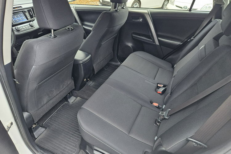 Toyota RAV-4 2.5 Hybrid 178KM Navi PDC Ast Pasa El. Klapa Serwis Kamera zdjęcie 21