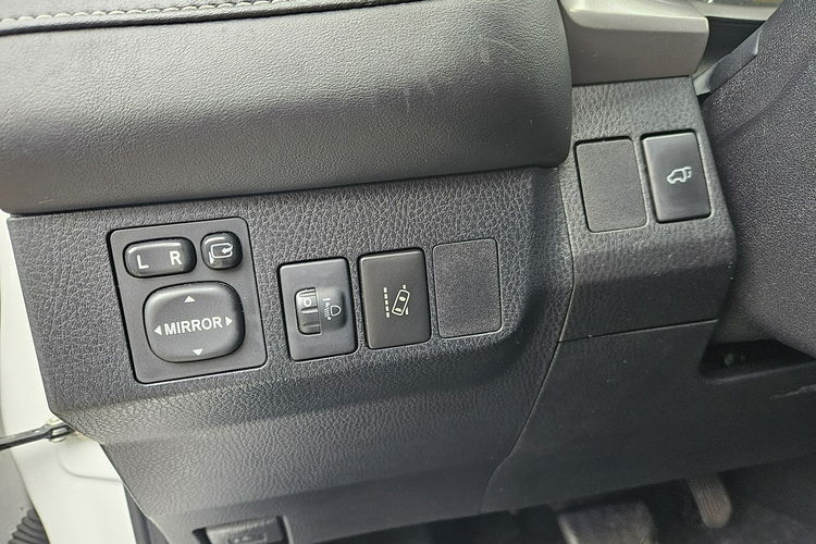Toyota RAV-4 2.5 Hybrid 178KM Navi PDC Ast Pasa El. Klapa Serwis Kamera zdjęcie 29