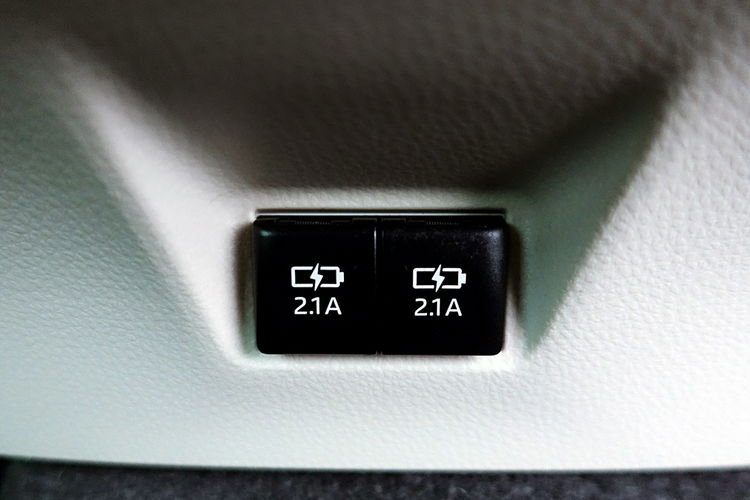 Toyota Camry SKÓRA+El.Fotele GWARANCJA DynamicForce BI-Led+ACC 1wł Kraj Bezwyp F23% 4x2 zdjęcie 11