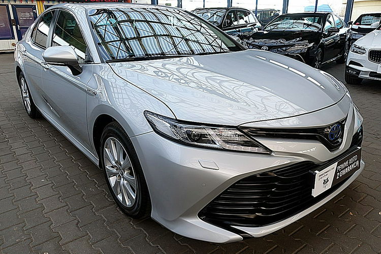 Toyota Camry SKÓRA+El.Fotele GWARANCJA DynamicForce BI-Led+ACC 1wł Kraj Bezwyp F23% 4x2 zdjęcie 5