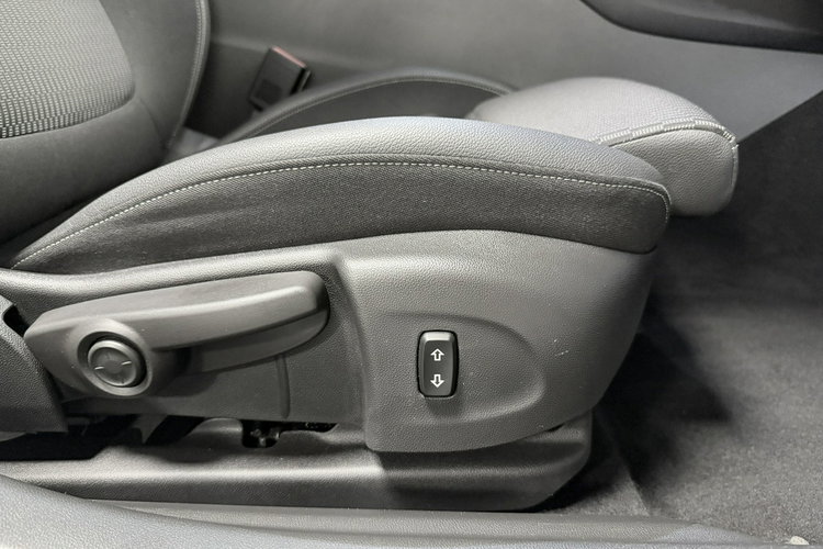 Opel Insignia 2.0 CDTI 170KM Innovation COSMO AppleCar LUXLed Virtual EL klapNiemiec zdjęcie 23