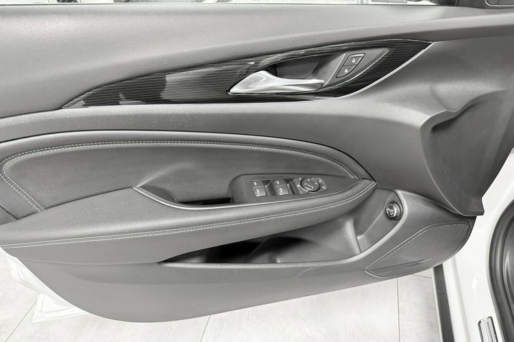 Opel Insignia 2.0 CDTI 170KM Innovation COSMO AppleCar LUXLed Virtual EL klapNiemiec zdjęcie 41